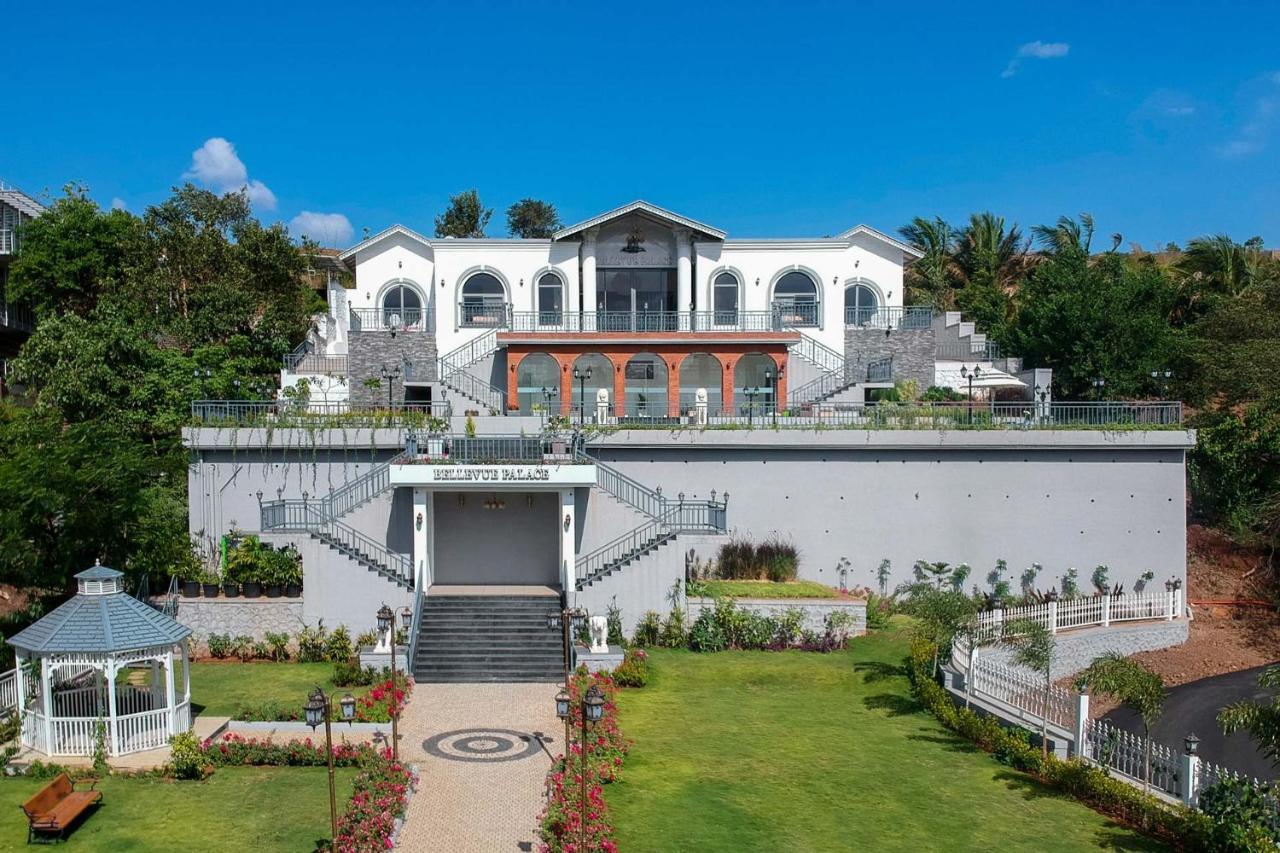 Bellevue Palace By Stayvista - Lavish Abode With A Pool, Landscaped Lawn, Gazebo & Adventure Activities Nashik Exterior foto
