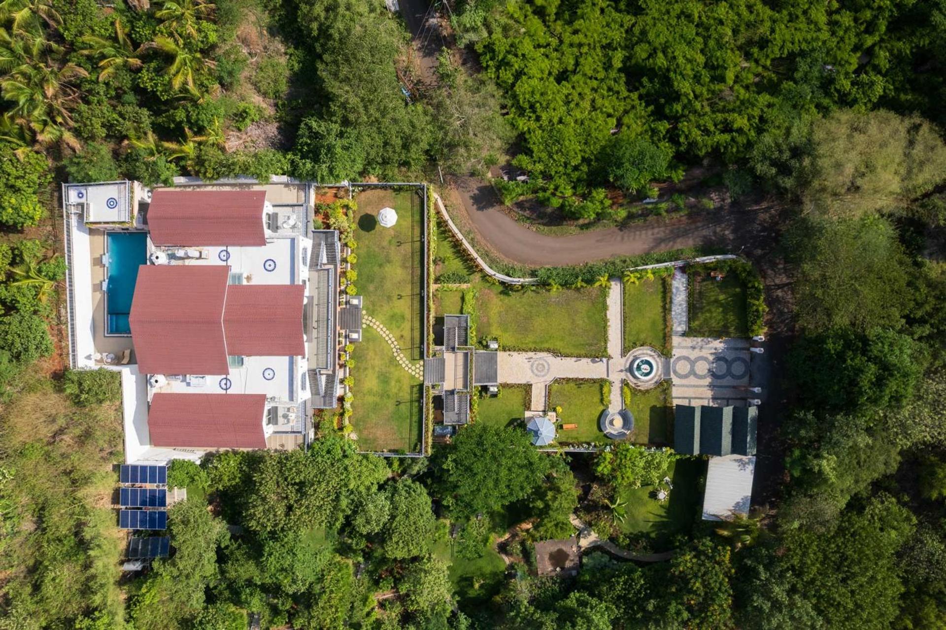 Bellevue Palace By Stayvista - Lavish Abode With A Pool, Landscaped Lawn, Gazebo & Adventure Activities Nashik Exterior foto
